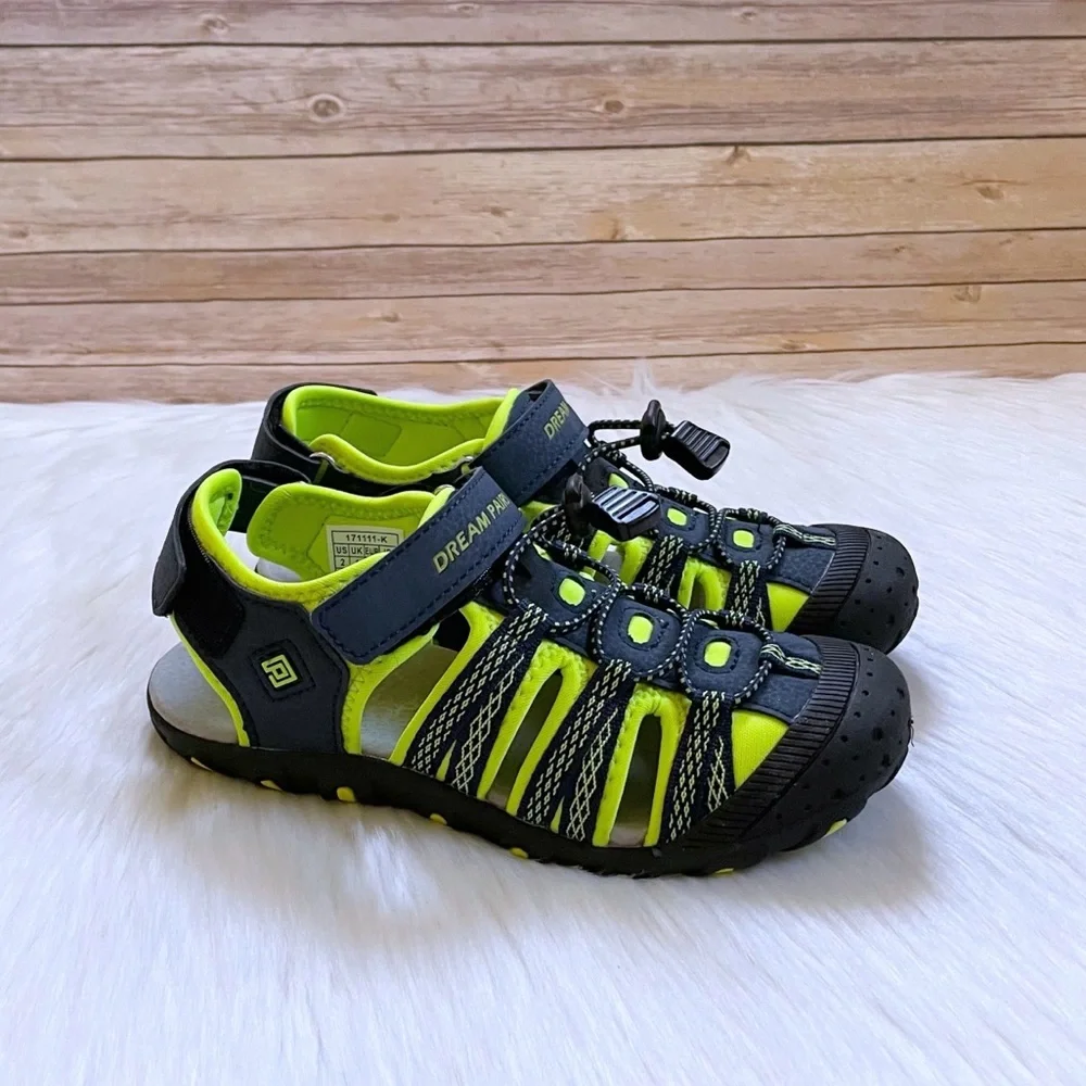 Dream Pairs Boys’ Athletic Closed Toe Sport Sandals - Picture 1 of 11